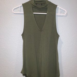 Choker v neck tank top